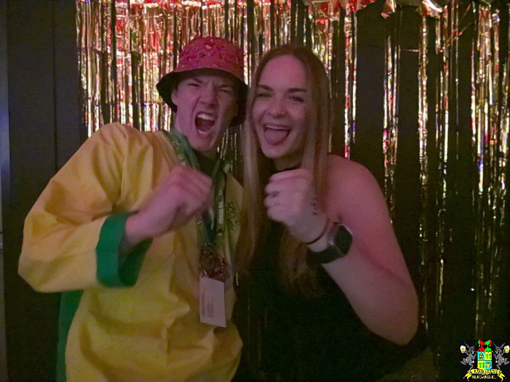 ../Images/Jeugd Opwarmbal Photobooth 063.jpg